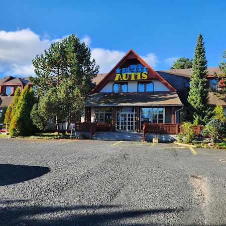 Hotel Autis Високе-Татри Экстерьер фото