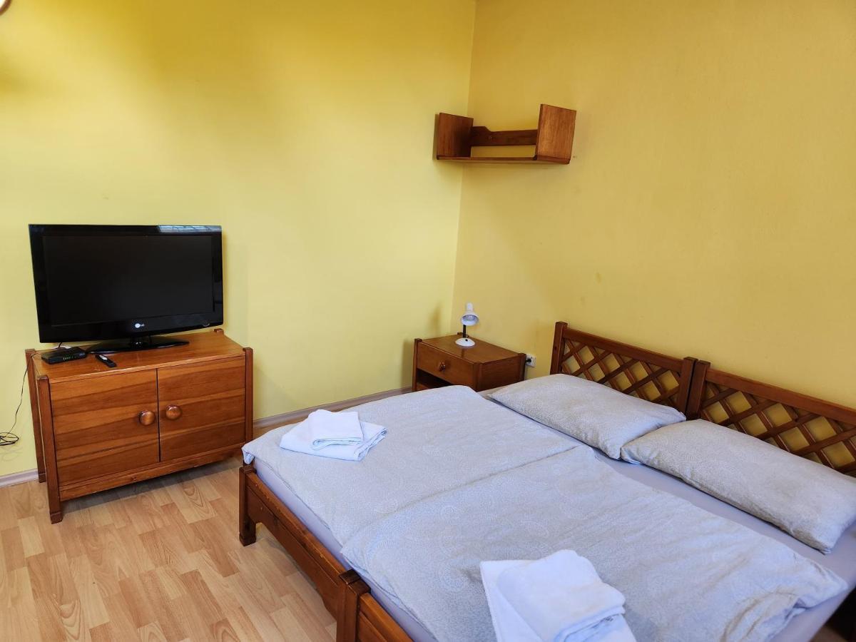 Hotel Autis Високе-Татри Экстерьер фото