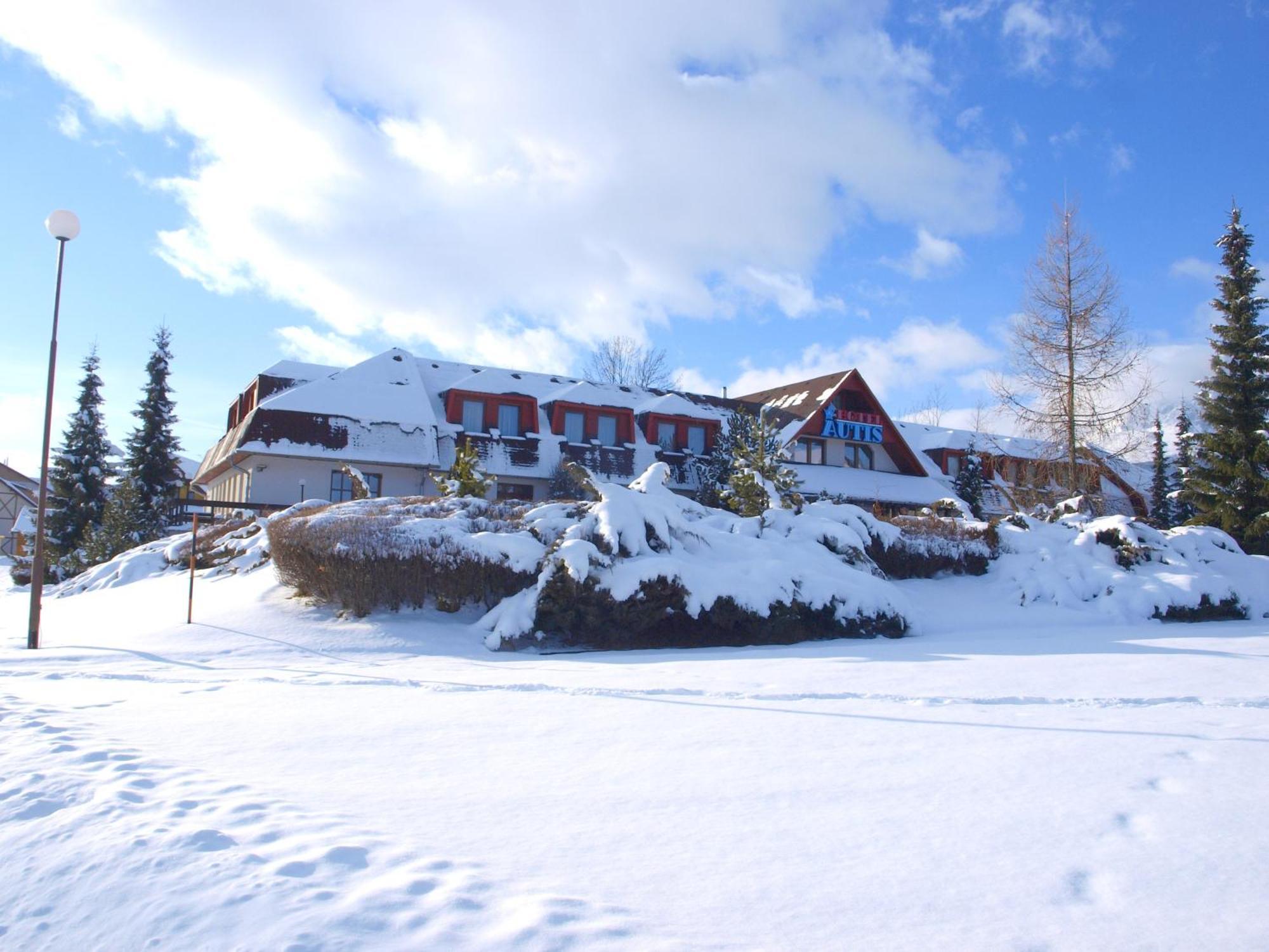 Hotel Autis Високе-Татри Экстерьер фото