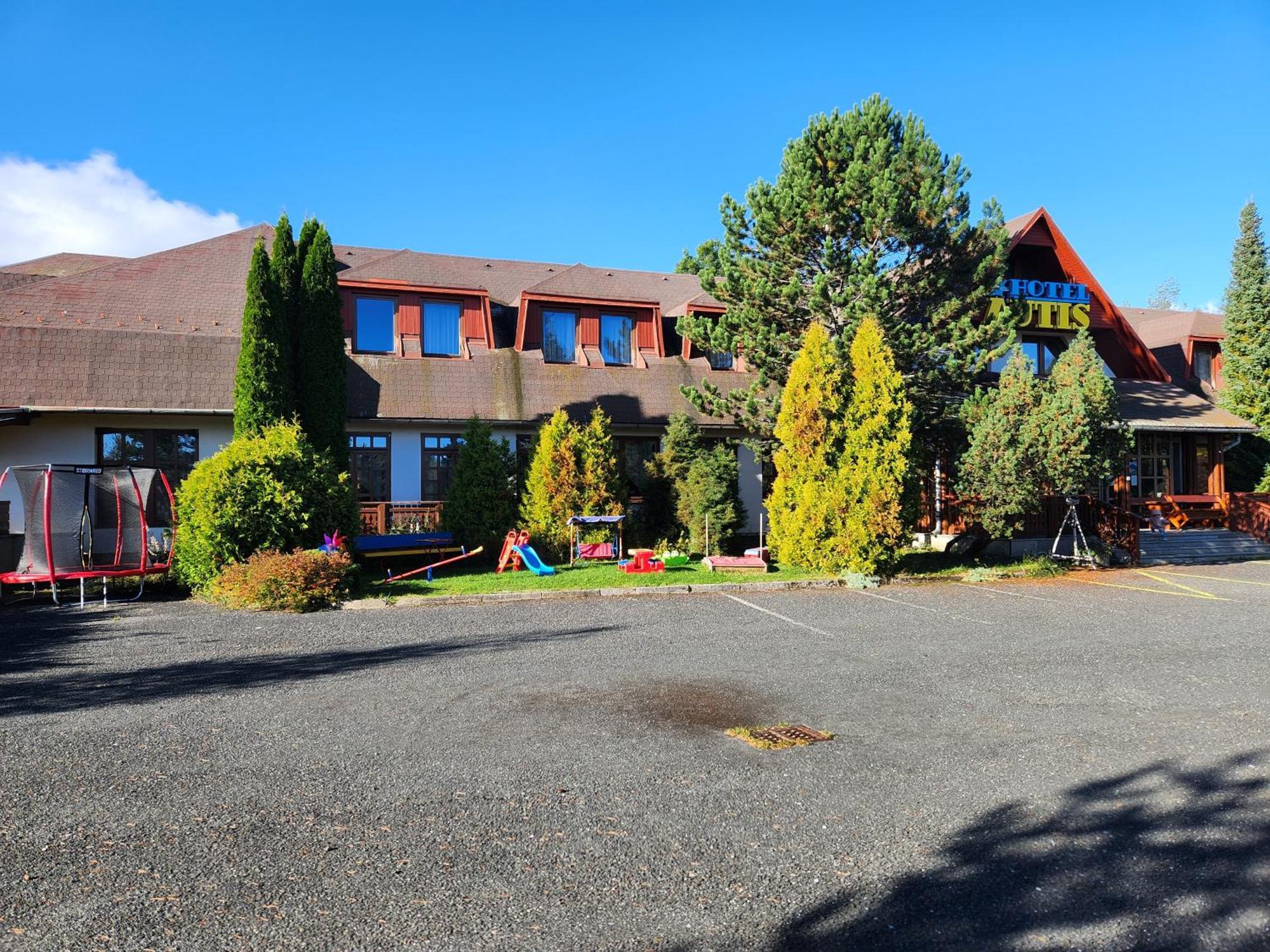 Hotel Autis Високе-Татри Экстерьер фото